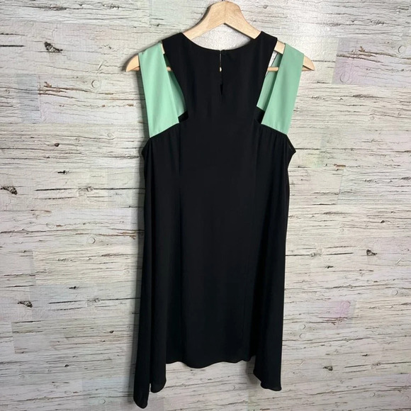 BCBGMaxazria Chantel Crossover Dress Size small black green white - Picture 9 of 9